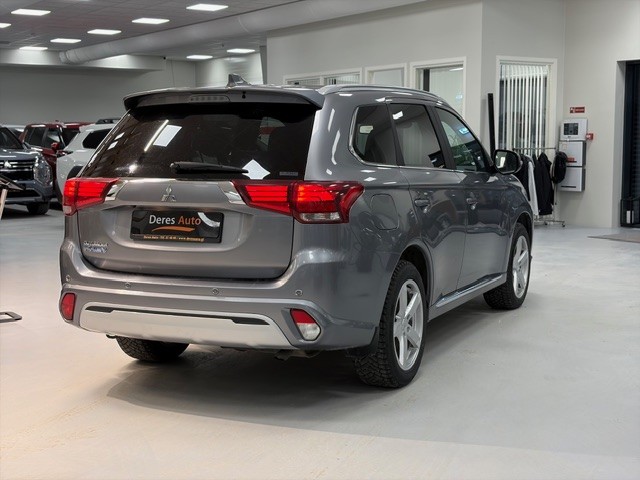 Mitsubishi Outlander PHEV 