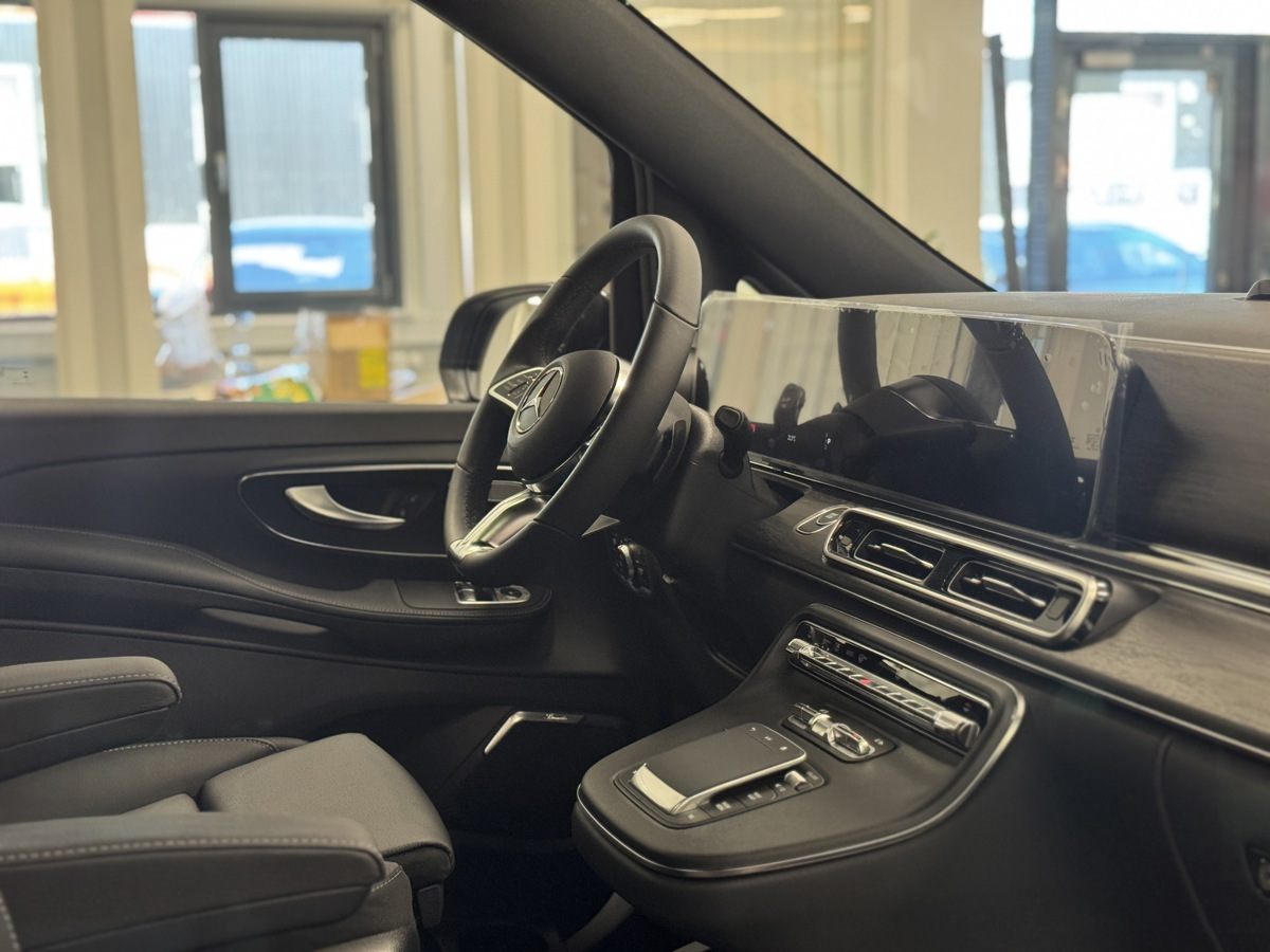 Mercedes-Benz Vito EQV 300 Avantgarde Lang 7 pers. Minibus